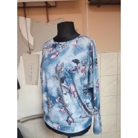 Wzorzysta bluzka Oversize z lejącego materiału - różowe listeczki